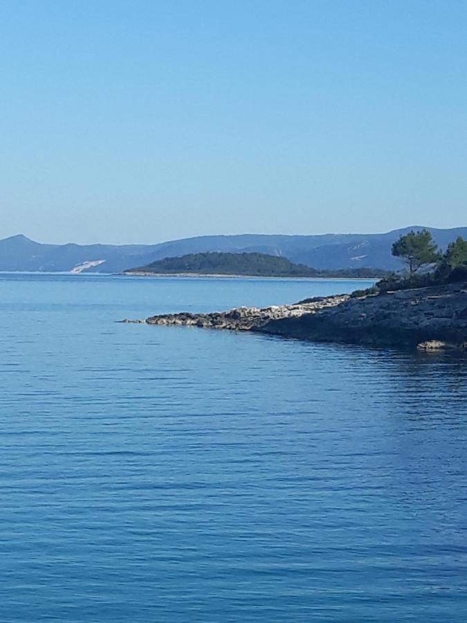Holiday Hvar Vrbanj Exteriör bild