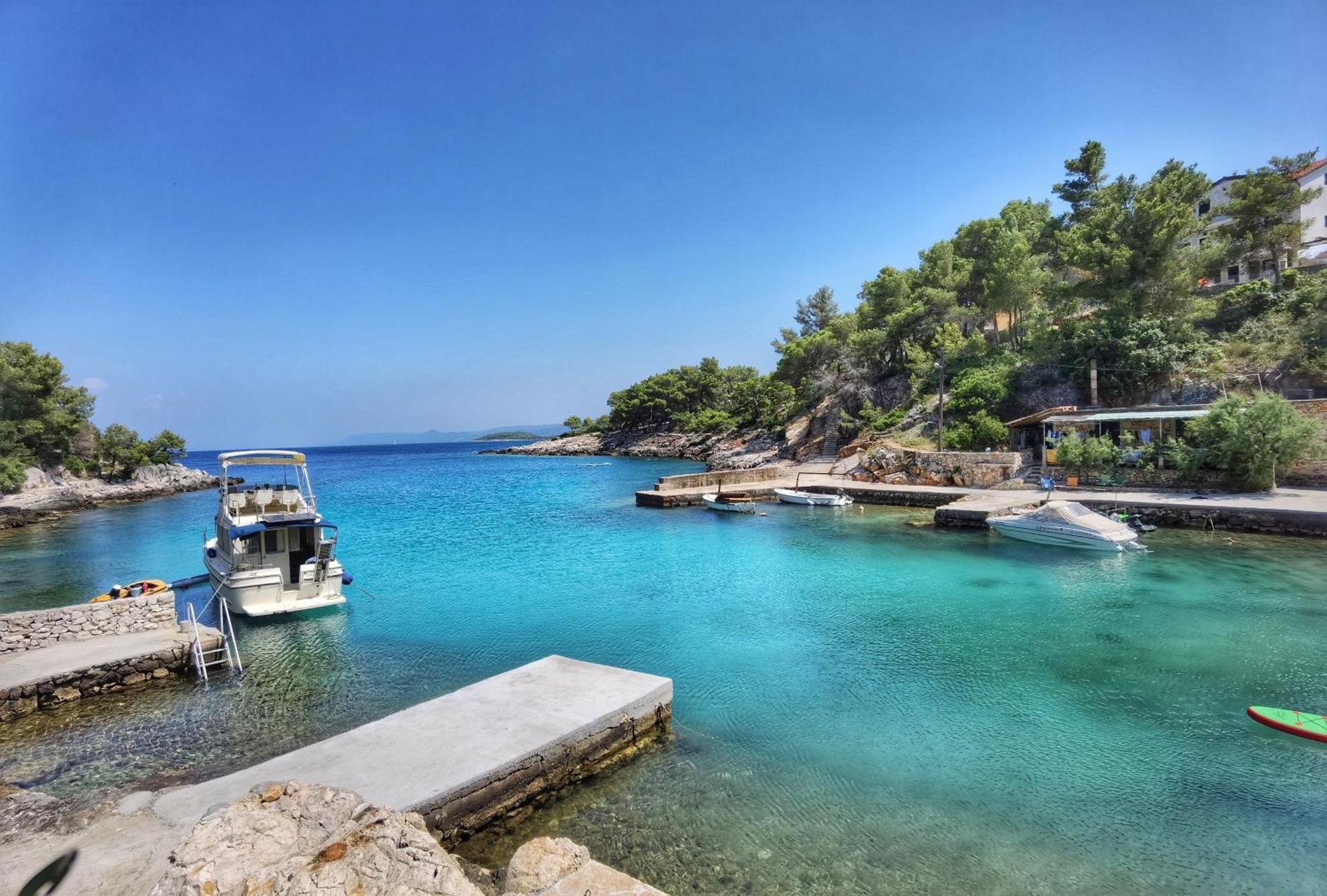 Holiday Hvar Vrbanj Exteriör bild