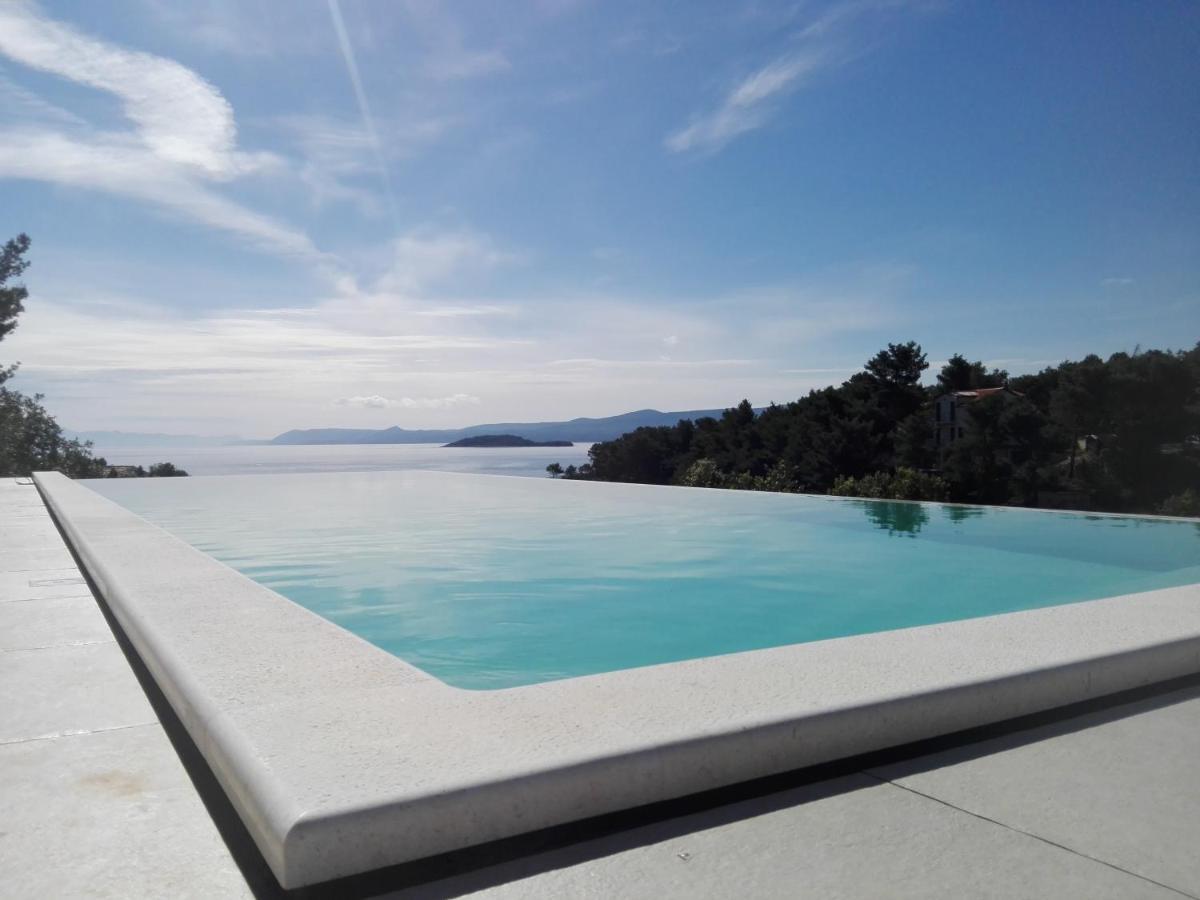 Holiday Hvar Vrbanj Exteriör bild